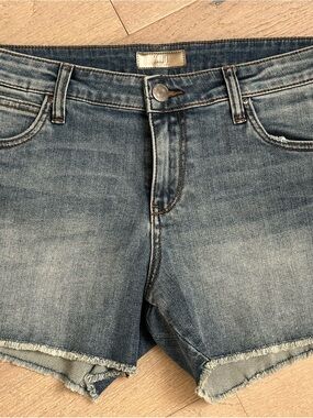 Kut From The Kloth Gidget Fray Jean Short Size 8